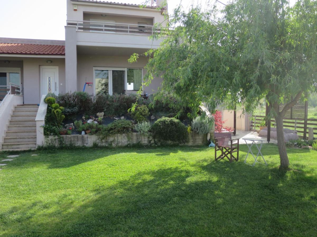 Guesthouse With Garden Komotiní Exterior foto
