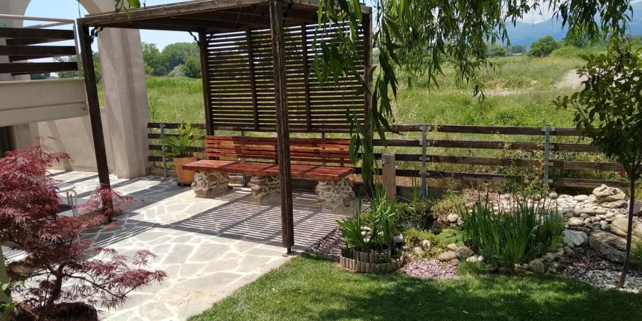 Guesthouse With Garden Komotiní Exterior foto